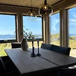 Sunset Panorama Chalet *